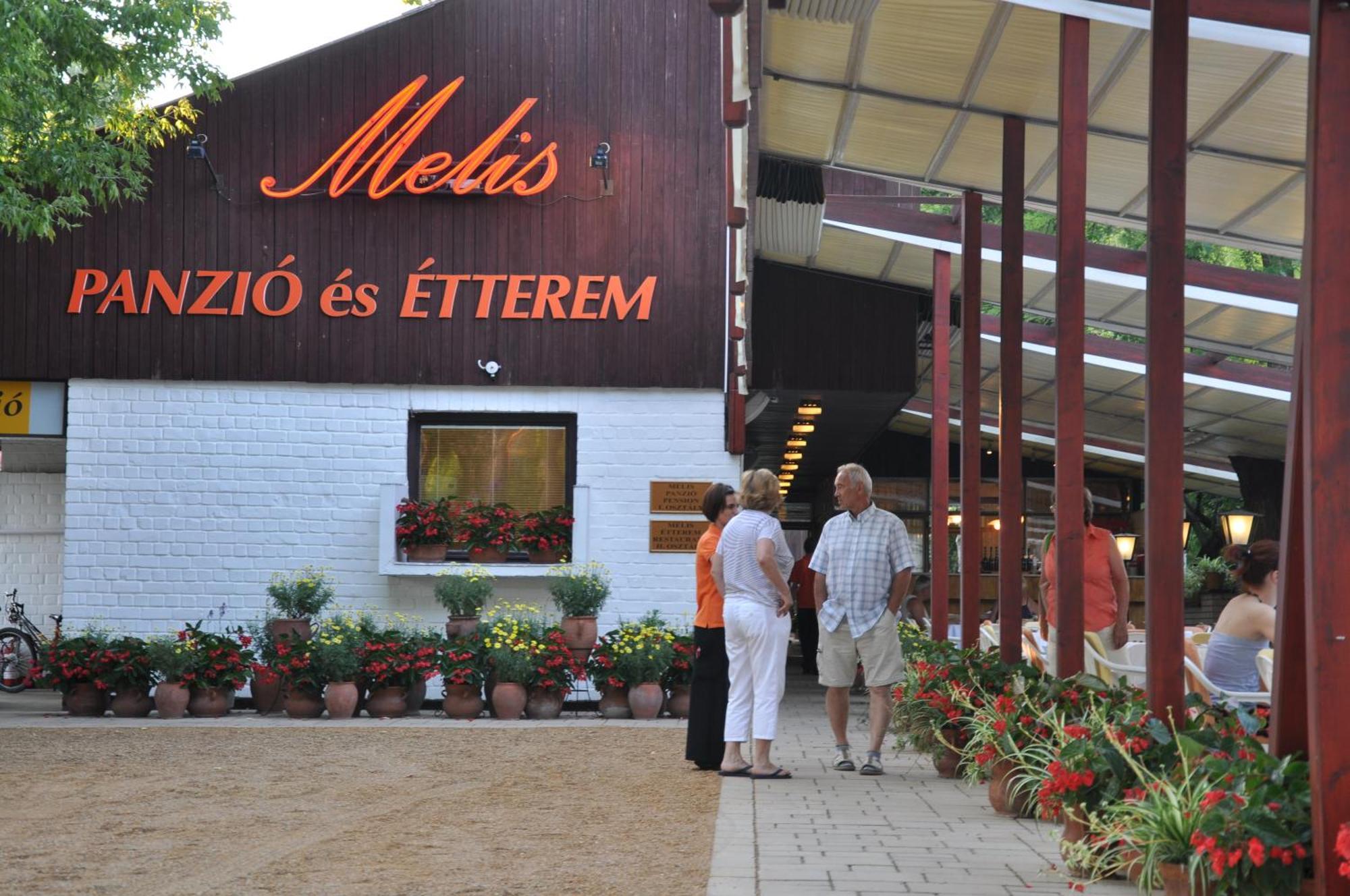 Hotel Melis Balatonlelle Exterior photo